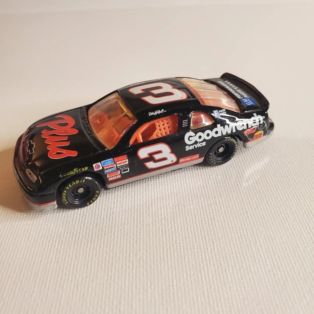 Vintage 1998- Monte Carlo Hot Wheel